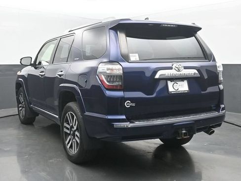 Used 2018 Toyota 4Runner Limited AWD/4WD image 4