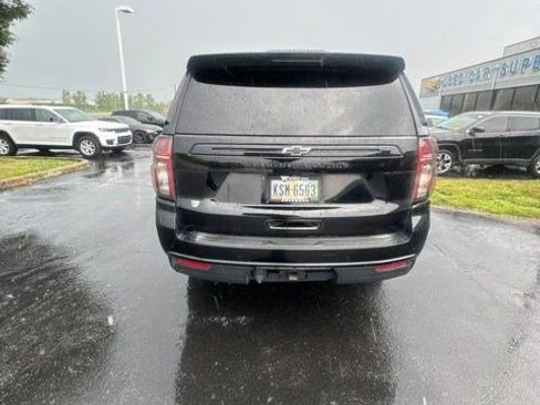 Used 2023 Chevrolet Suburban Z71 w/ Luxury Package AWD/4WD image 6