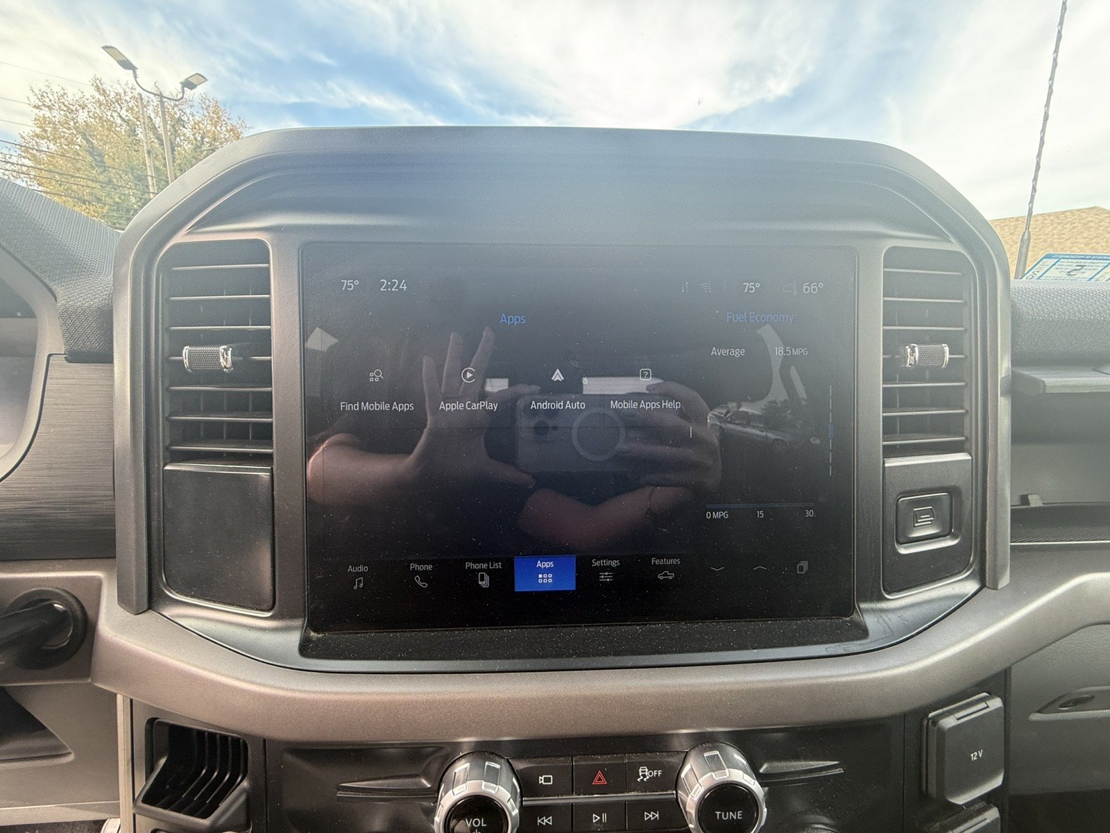 Used 2025 Ford F150 XLT w/ Equipment Group 301A Standard AWD/4WD image 16