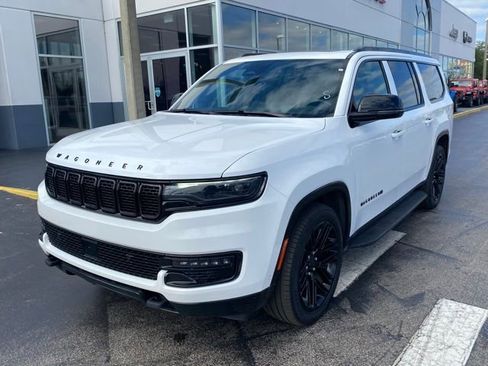 Used 2024 Jeep Wagoneer L Series II image 4