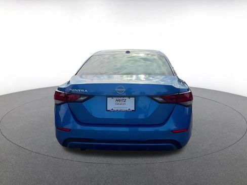 Used 2025 Nissan Sentra SV FWD image 10