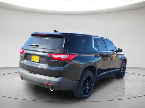 Used 2021 Chevrolet Traverse LS w/ LPO, Blackout Package AWD/4WD image 19