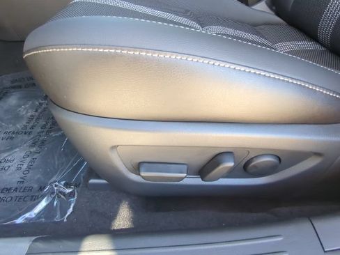 Used 2026 MAZDA CX-50 Meridian Edition w/ Cargo Package AWD/4WD image 13