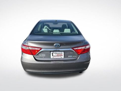 Used 2015 Toyota Camry XLE w/ Moonroof Package image 4