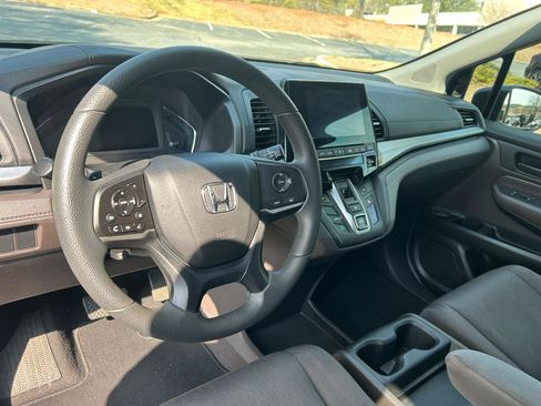 Used 2018 Honda Odyssey EX image 13
