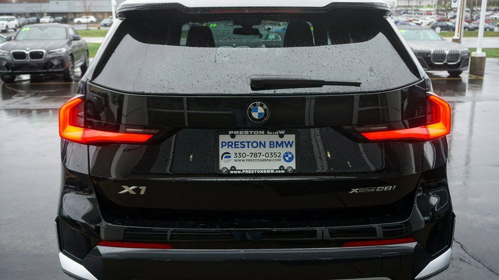 Used 2026 BMW X1 xDrive28i w/ Convenience Package AWD/4WD image 4
