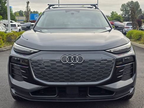 Used 2025 Audi Q6 e-tron Premium Plus w/ Premium Plus AWD/4WD image 8
