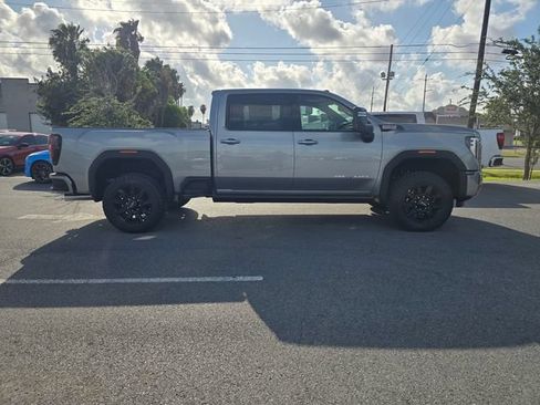 New 2026 GMC Sierra 2500 AT4 w/ AT4 Premium Plus Package AWD/4WD image 4
