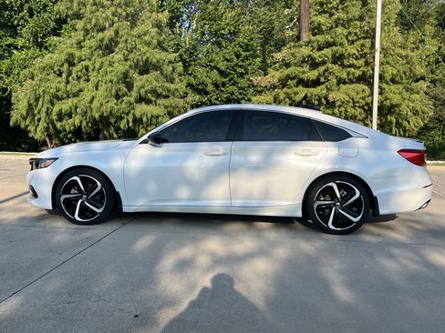 Used 2021 Honda Accord Sport image 6