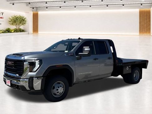 New 2026 GMC Sierra 3500 Pro w/ Convenience Package AWD/4WD image 4