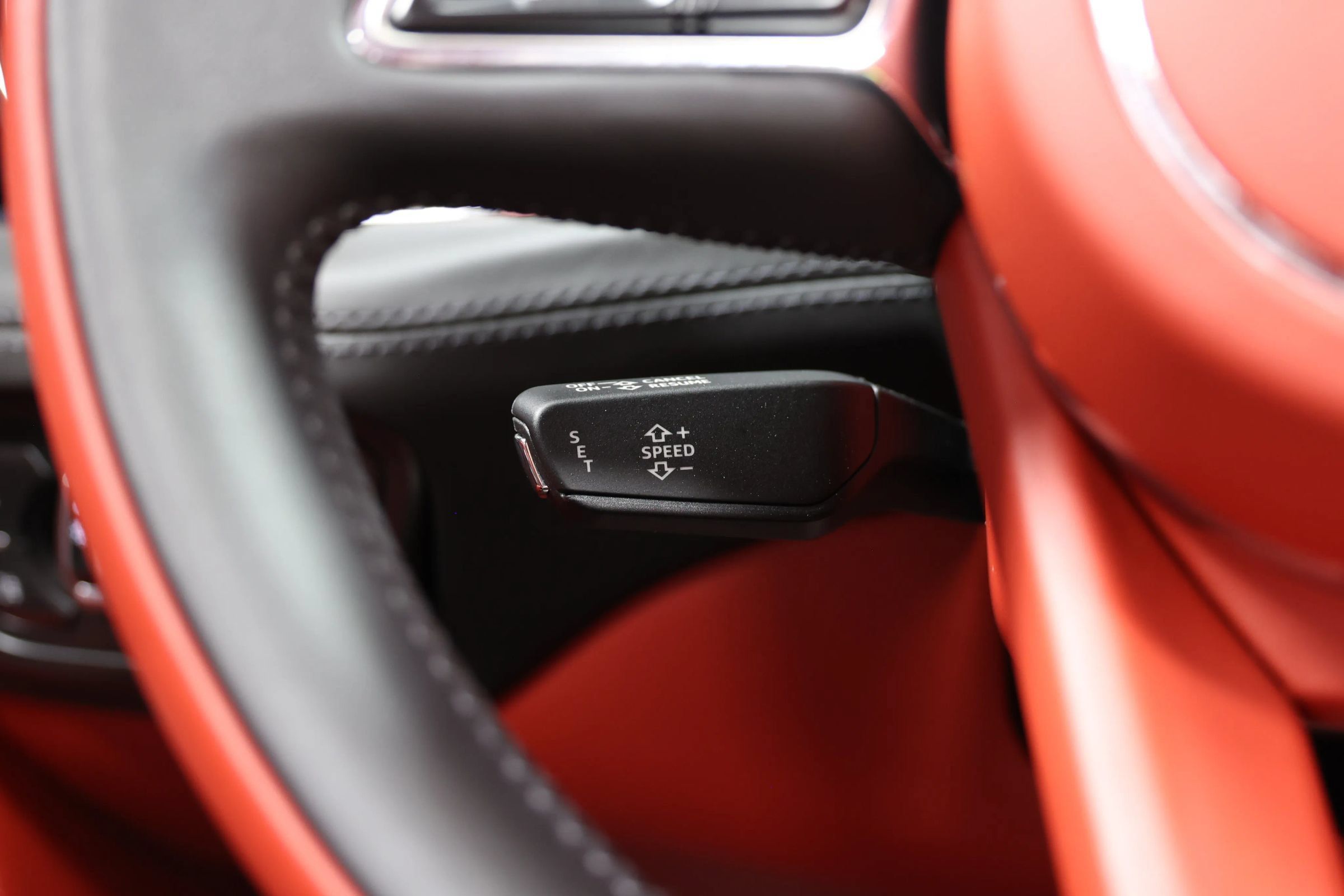 Used 2022 Bentley Bentayga AWD/4WD image 33