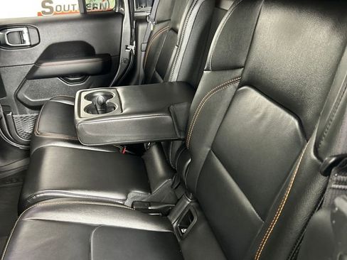 Used 2022 Jeep Gladiator Mojave w/ Trailer Tow Package image 17