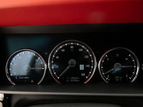 Used 2023 Rolls-Royce Cullinan image 49