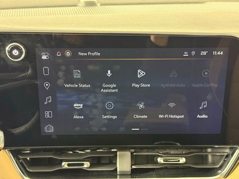 Used 2025 Chevrolet Equinox ACTIV w/ Convenience Package III image 5