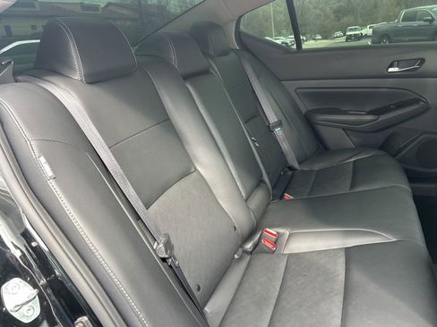 Used 2024 Nissan Altima 2.5 SL FWD image 40