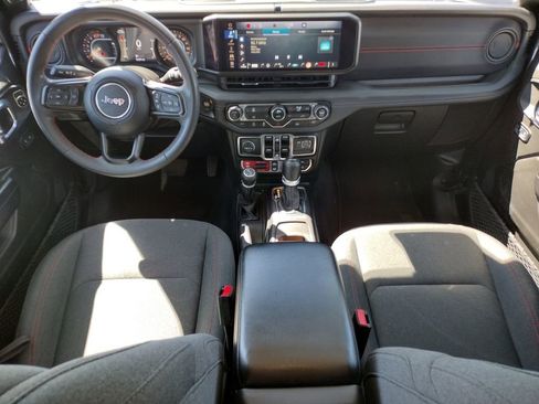 Used 2024 Jeep Wrangler Unlimited Rubicon AWD/4WD image 7
