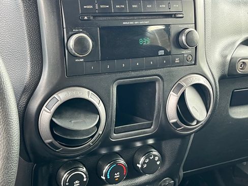 Used 2013 Jeep Wrangler Unlimited Sport AWD/4WD image 23