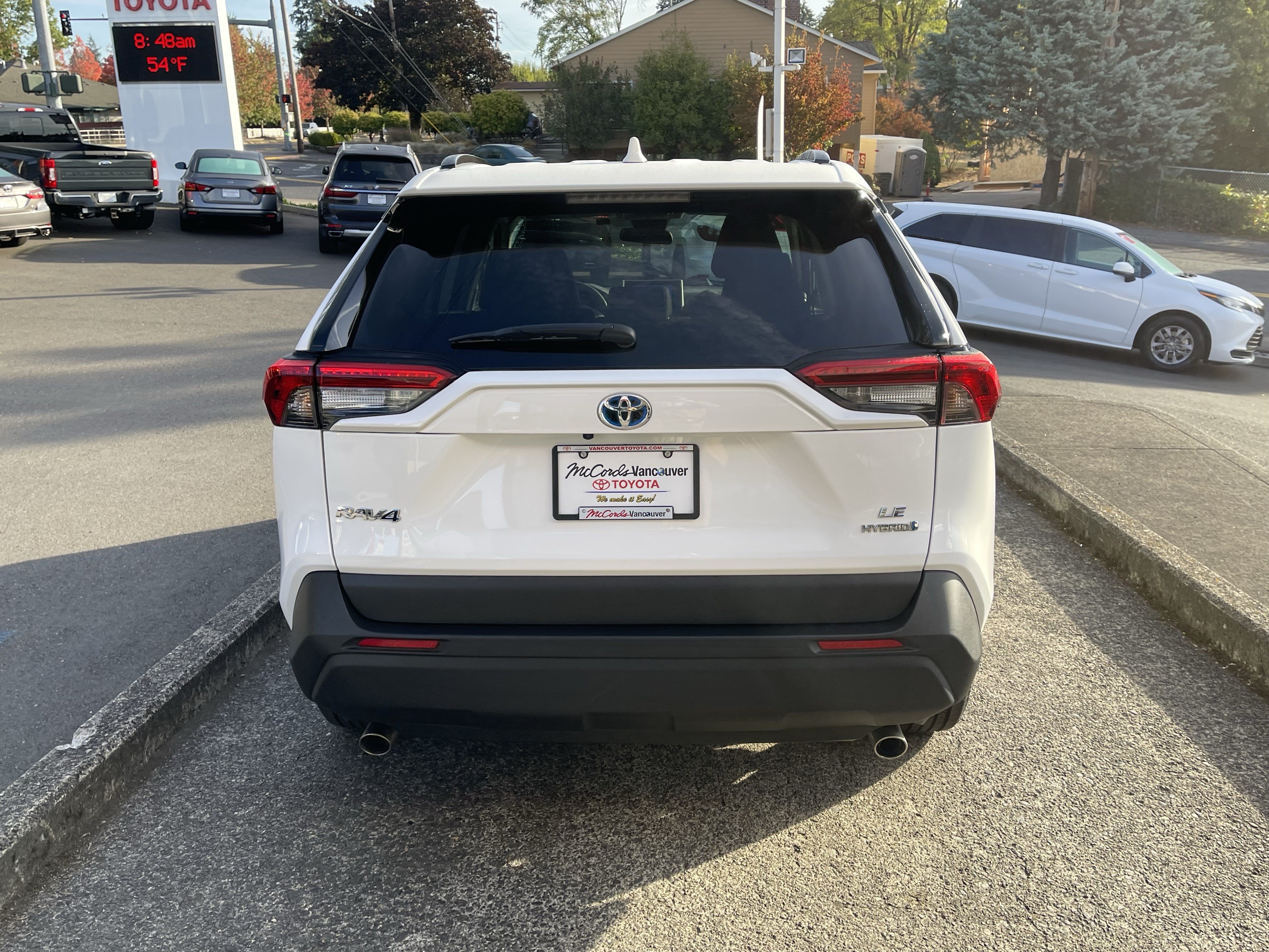 Certified 2024 Toyota RAV4 LE AWD/4WD image 5