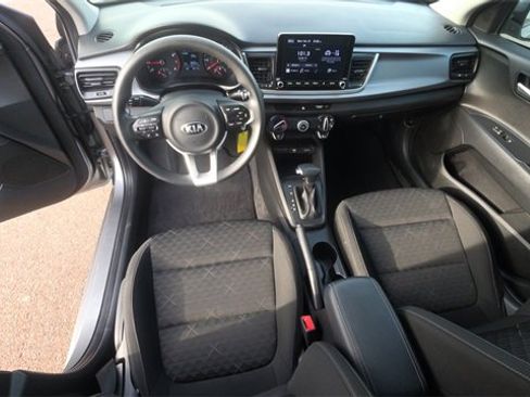 Used 2021 Kia Rio S image 18