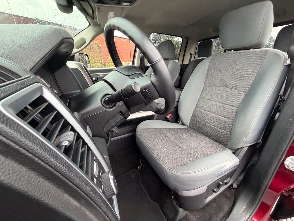 Used 2016 RAM 1500 Big Horn AWD/4WD image 18