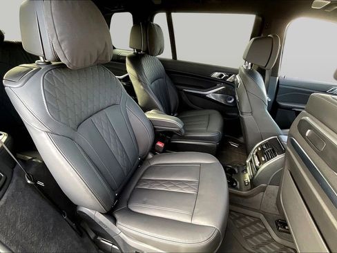 Used 2024 BMW X7 M60i w/ Executive Package image 25
