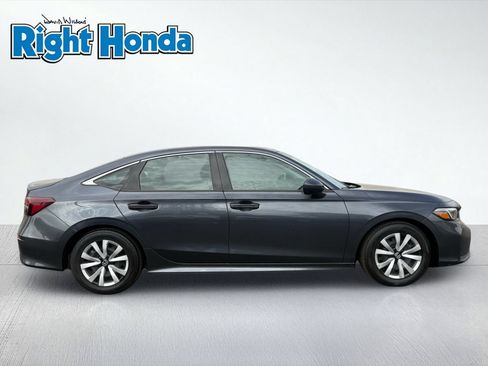 Used 2025 Honda Civic LX image 9
