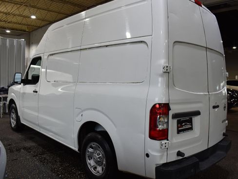 Used 2017 Nissan NV 2500 SV RWD image 7