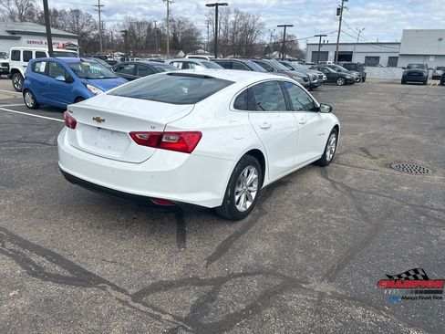 Used 2025 Chevrolet Malibu LT image 6