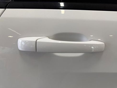 Used 2019 Jeep Grand Cherokee Altitude image 19