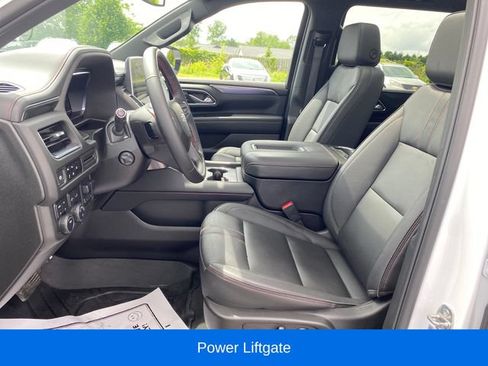 Used 2024 Chevrolet Suburban RST w/ Luxury Package AWD/4WD image 16