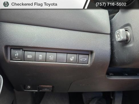 Used 2021 Toyota Venza Limited w/ Carpet Mat Package (TMS) AWD/4WD image 10