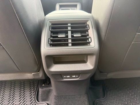 New 2026 Volkswagen Tiguan SE R-Line image 23