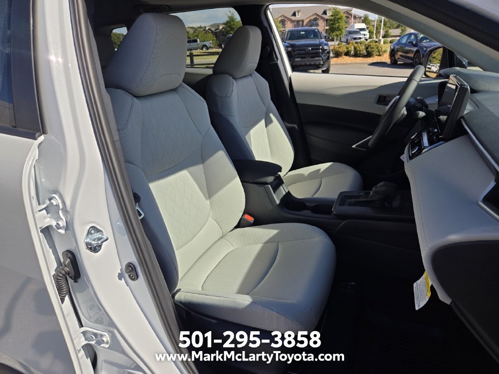 New 2026 Toyota Corolla Cross LE w/ Moonroof Package FWD image 16