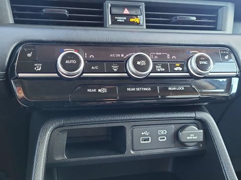 Used 2024 Honda Pilot EX-L image 29