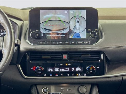 Used 2021 Nissan Rogue SL w/ Premium Package image 11