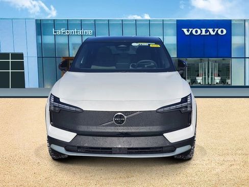 New 2026 Volvo EX30 Cross Country Ultra w/ Protection Package Premier image 2