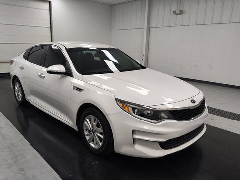 Used 2018 Kia Optima LX w/ Convenience Package FWD image 13