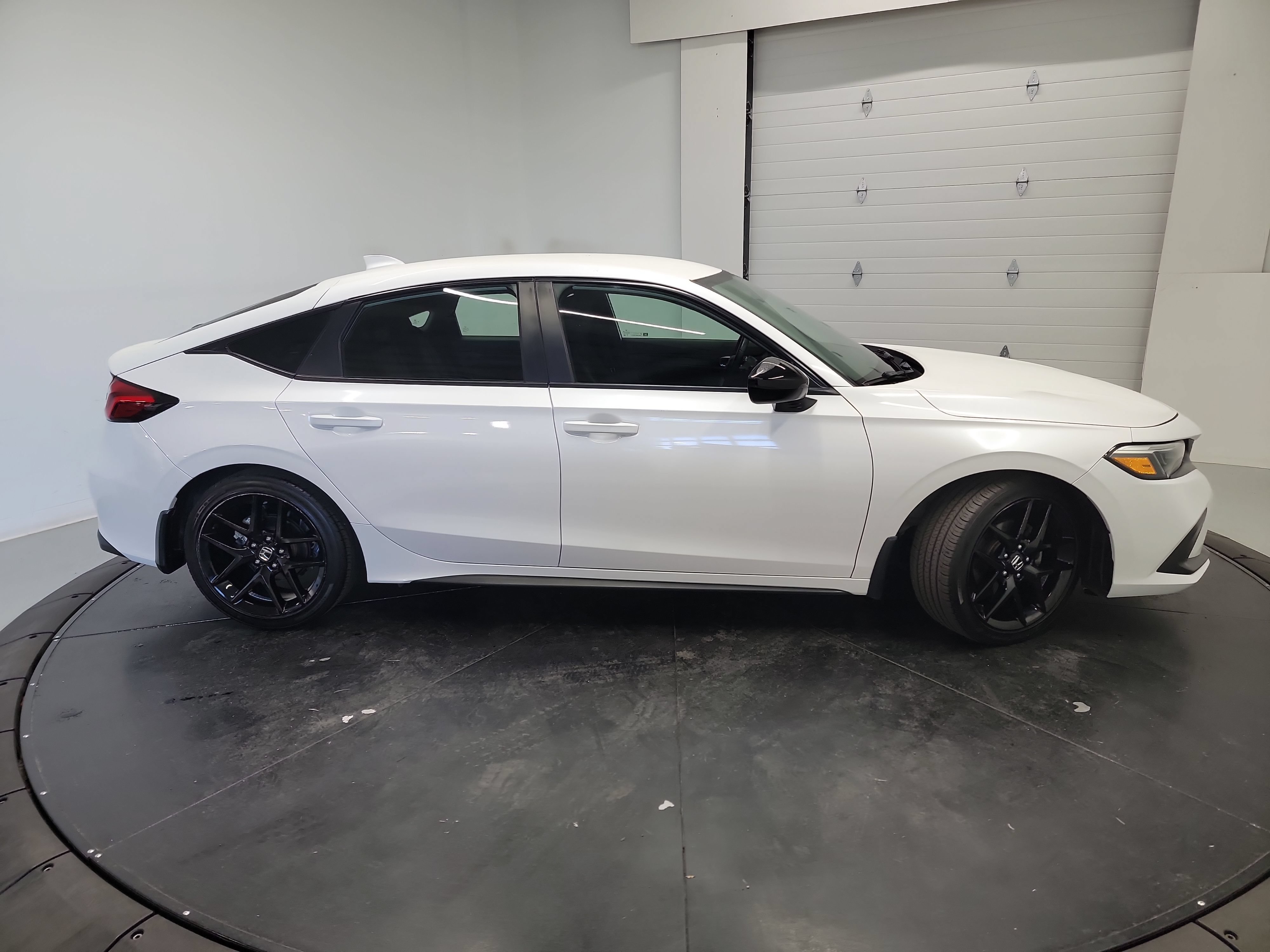 Used 2024 Honda Civic Sport image 11