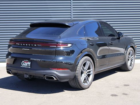 Certified 2024 Porsche Cayenne Coupe AWD/4WD image 10