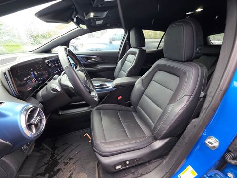 Used 2024 Chevrolet Equinox EV LT w/ Active Safety Package 3 AWD/4WD image 11