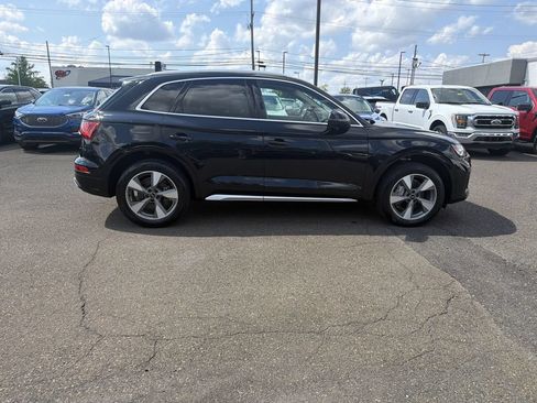 Used 2023 Audi Q5 2.0T Premium w/ Convenience Package AWD/4WD image 6