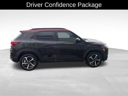Used 2022 Chevrolet TrailBlazer RS w/ Technology Package AWD/4WD image 6