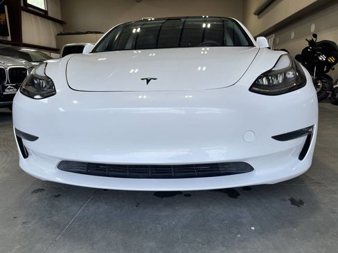 Used 2022 Tesla Model 3 Long Range AWD/4WD image 2