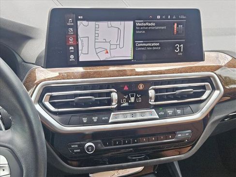 Used 2024 BMW X3 sDrive30i w/ Convenience Package RWD image 13