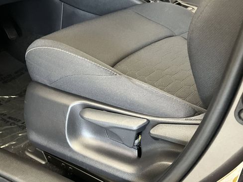 Used 2022 Toyota Corolla SE image 12