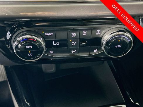 Used 2025 Chevrolet Trax ACTIV w/ Driver Confidence Package FWD image 15