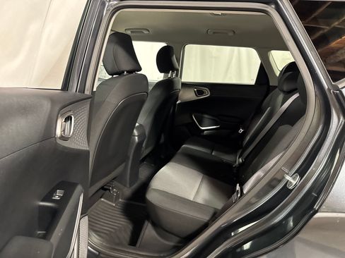 Used 2020 Kia Soul LX FWD image 5