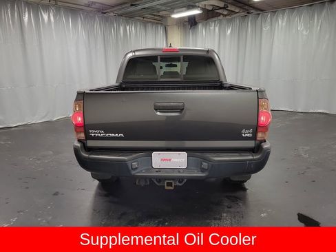 Used 2012 Toyota Tacoma 4x4 Double Cab w/ Convenience Pkg image 7