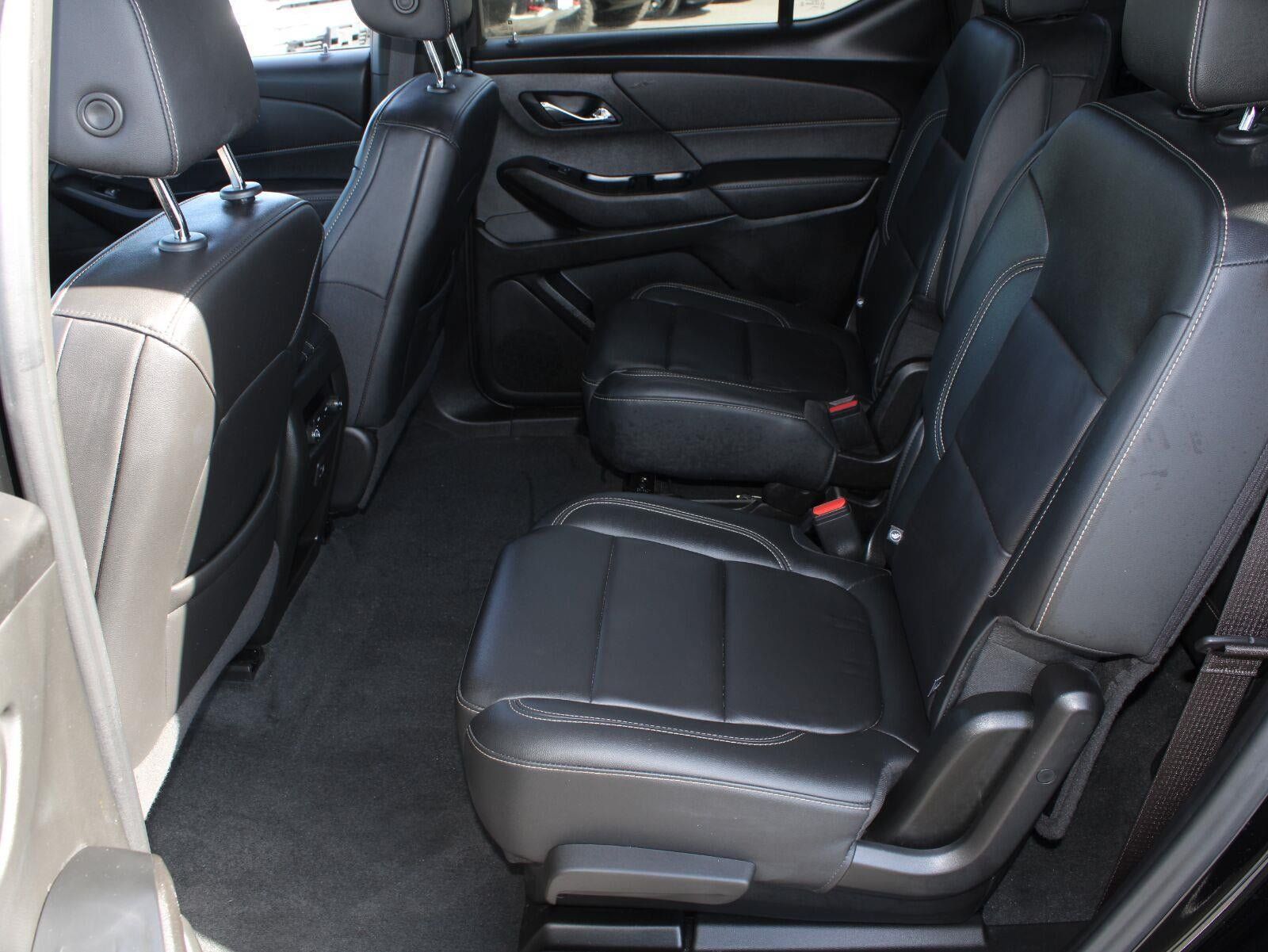 Used 2023 Chevrolet Traverse LT AWD/4WD image 19