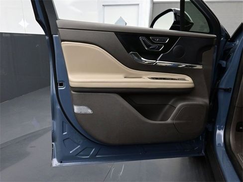 Used 2024 Lincoln Corsair FWD w/ Equipment Group 101A image 7